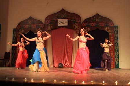 Sôi động đêm diễn Belly dance vì trẻ em có HIV - 7