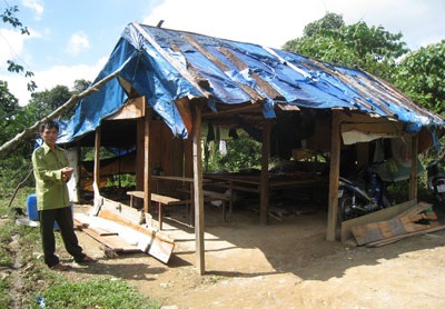 Tình trạng chống người thi hành công vụ “nở rộ” trong năm 2009 - 2