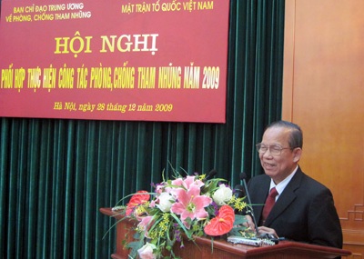“Xử lý tham nhũng chưa đúng với tình hình thực tế” - 1 “Xử lý tham nhũng chưa đúng với tình hình thực tế” - 1