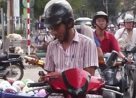 Nguy hiểm từ thú chơi bật lửa “hàng khủng”  - 2