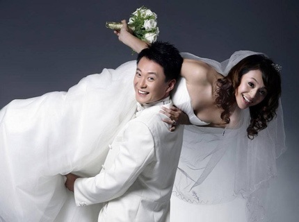 Nữ diễn viên Tào Dĩnh rạng rỡ với váy cưới - 5 Nữ diễn viên Tào Dĩnh rạng rỡ với váy cưới - 5