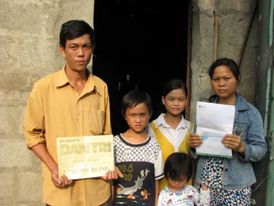 Bạn đọc hảo tâm giúp đỡ người mẹ ung thư máu - 1 Bạn đọc hảo tâm giúp đỡ người mẹ ung thư máu - 1