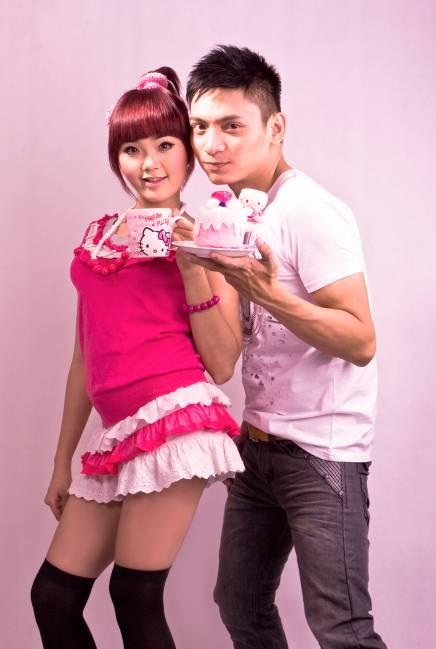 Ngộ nghĩnh dễ thương với phong cách thời trang Kitty - 6 Ngộ nghĩnh dễ thương với phong cách thời trang Kitty - 6