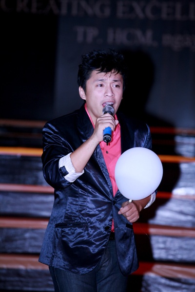 Hà Trần, Lam Trường, Minh Thư vui Tết cùng công nhân - 4