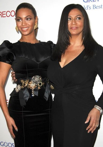 Mẹ Beyonce “kết” báo lá cải - 2 Mẹ Beyonce “kết” báo lá cải - 2