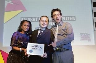 Chàng phóng viên trẻ giành giải thưởng báo chí uy tín của Anh - 1