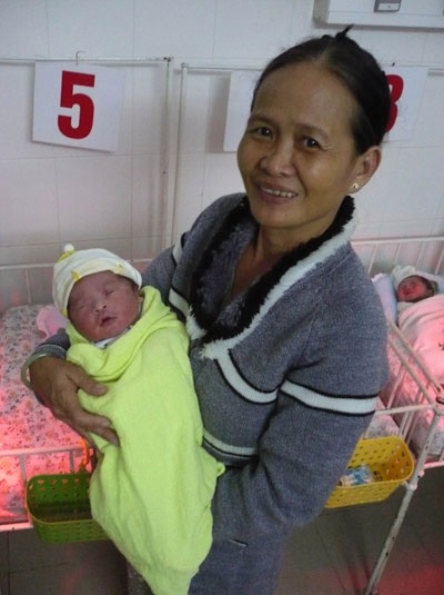 Chào đón những công dân đầu tiên của năm 2010 - 4 Chào đón những công dân đầu tiên của năm 2010 - 4