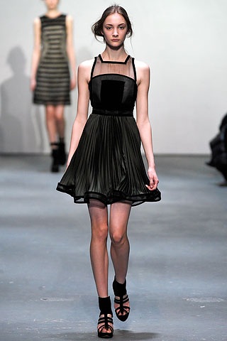 BST thu đông 2009 của Christopher Kane  - 6