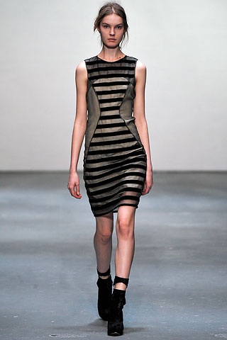 BST thu đông 2009 của Christopher Kane  - 7