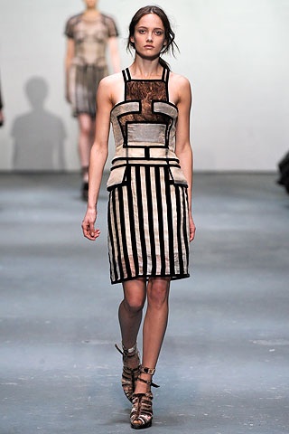 BST thu đông 2009 của Christopher Kane  - 15