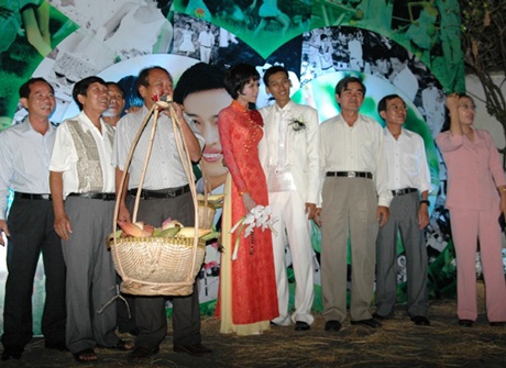 Phùng Ngọc Yến cưới kiểu “thôn quê” - 2 Phùng Ngọc Yến cưới kiểu “thôn quê” - 2