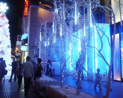 “Chịu chơi” với kỳ nghỉ tính bằng… “đô” - 1