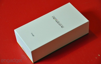 Đập hộp điện thoại Nexus One của Google - 1 Đập hộp điện thoại Nexus One của Google - 1