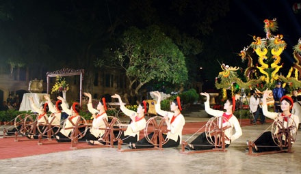 Nồng ấm “Đêm hội trà hoa” - 4 Nồng ấm “Đêm hội trà hoa” - 4