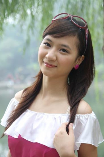 Làm quen với “chị Kính Hồng” Linh Chi - 1 Làm quen với “chị Kính Hồng” Linh Chi - 1