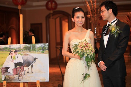 Hoa hậu Thùy Lâm đẹp rạng ngời trong ngày cưới - 4