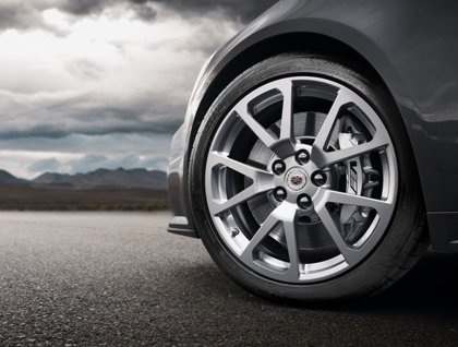 Cadillac CTS-V Coupe 2011 lộ diện - 6 Cadillac CTS-V Coupe 2011 lộ diện - 6