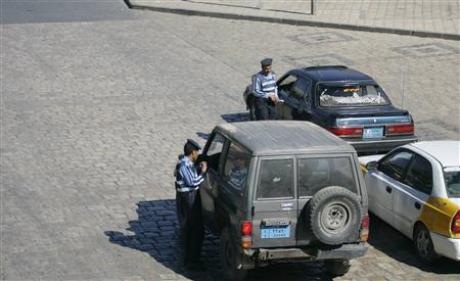 Pháp đóng cửa sứ quán tại Yemen - 1