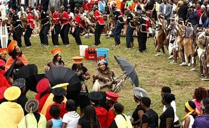 Lễ cưới lần thứ 5 của Tổng thống Nam Phi - 2 Lễ cưới lần thứ 5 của Tổng thống Nam Phi - 2