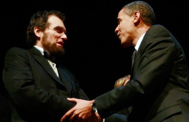 Những khoảng khắc vui vẻ hiếm hoi của Obama - 8 Những khoảng khắc vui vẻ hiếm hoi của Obama - 8