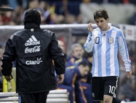 Maradona đã chọn xong 14 cầu thủ cho World Cup 2010 - 1 Maradona đã chọn xong 14 cầu thủ cho World Cup 2010 - 1