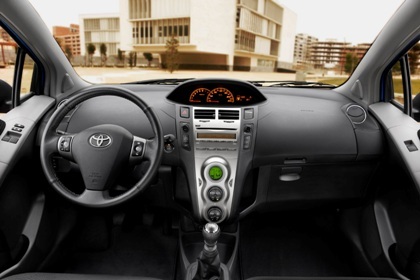 Nét mới trên Toyota Yaris 2010 phiên bản châu Âu - 8 Nét mới trên Toyota Yaris 2010 phiên bản châu Âu - 8