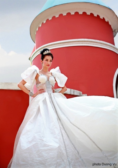 Trúc Diễm hóa thân thành công chúa - 2