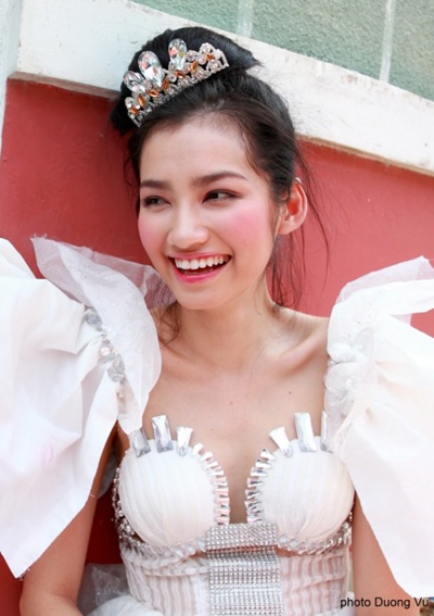 Trúc Diễm hóa thân thành công chúa - 6