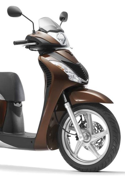 Honda Việt Nam chính thức ra mắt SH150i - 3 Honda Việt Nam chính thức ra mắt SH150i - 3