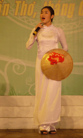 Nhiều hoạt động sôi nổi chào mừng Ngày Học sinh Sinh viên 9/1 - 1