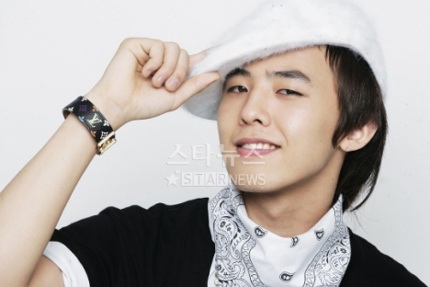 Fan lên tiếng bênh vực G-Dragon khỏi bị "bóc lịch" - 1 Fan lên tiếng bênh vực G-Dragon khỏi bị "bóc lịch" - 1