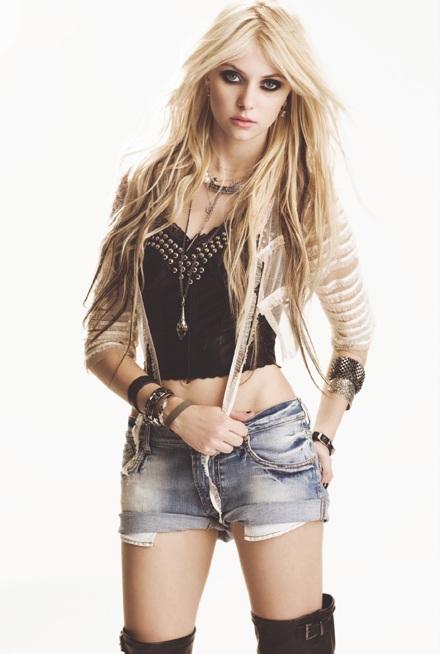 Bật mí về nữ diễn viên 16 tuổi Taylor Momsen - 3