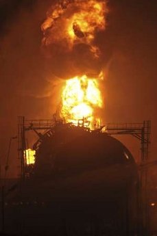 Trung Quốc: Nổ nhà máy hoá chất, 6 người thiệt mạng  - 5