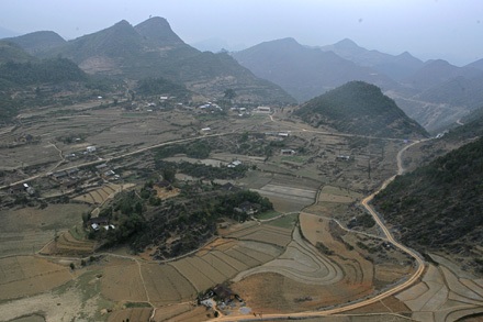 Cô dâu Lô Lô phong cách “xì - tin” - 8 Cô dâu Lô Lô phong cách “xì - tin” - 8