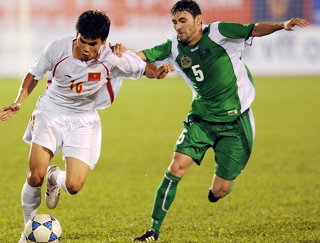 Thầy “Tô” cho phép Quang Thanh ở nhà cưới vợ - 1 Thầy “Tô” cho phép Quang Thanh ở nhà cưới vợ - 1