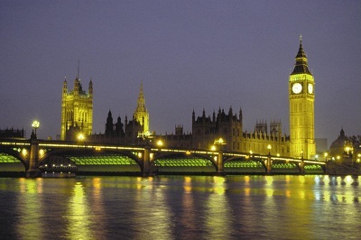 Thi học bổng A-levels & Dự bị ĐH của trường Công Lập City College Plymouth, Anh Quốc  - 1