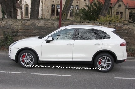 Porsche Cayenne thế hệ mới xuất hiện tại Đức - 4