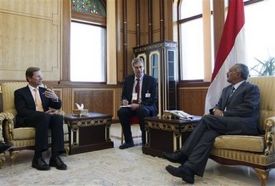 Chùm tin vắn qua ảnh - 4 Chùm tin vắn qua ảnh - 4