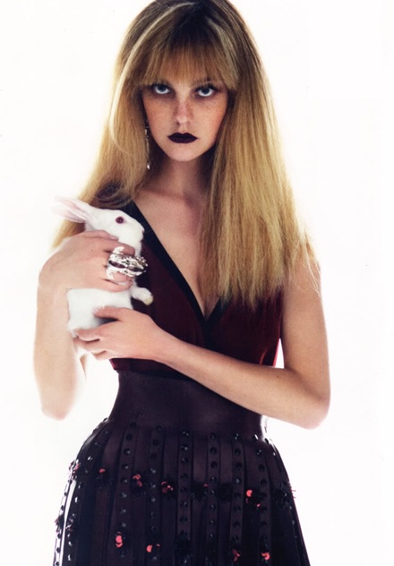 Caroline Trentini ở xứ sở thần tiên - 3 Caroline Trentini ở xứ sở thần tiên - 3