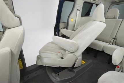 Toyota giới thiệu ghế ô tô Auto Access - 4 Toyota giới thiệu ghế ô tô Auto Access - 4