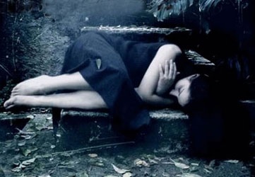 Nước mắt của cô gái trẻ phiên tòa cuối năm - 1