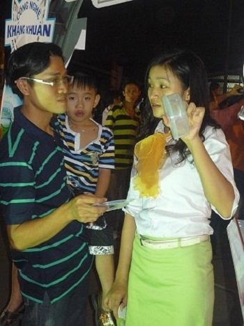 Tưng bừng ngày hội Sina - 4 Tưng bừng ngày hội Sina - 4
