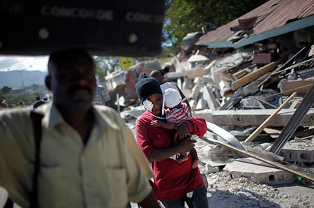 Haiti sau động đất: Hoảng loạn, cướp bóc và nỗi lo bệnh tật - 13