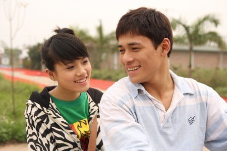 Tùng Min: “Tình cảm với Chi Hoa là thật 100%” - 2 Tùng Min: “Tình cảm với Chi Hoa là thật 100%” - 2
