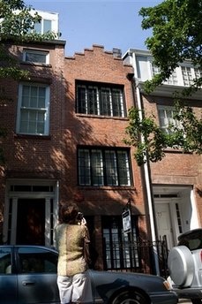 2,1 triệu USD cho ngôi nhà “mỏng” nhất New York - 1 2,1 triệu USD cho ngôi nhà “mỏng” nhất New York - 1