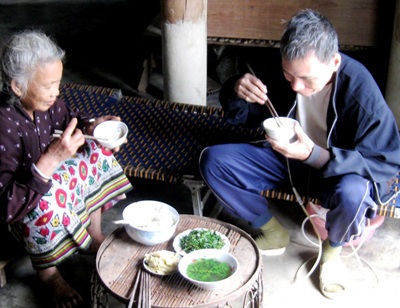 Người đàn ông hơn 40 năm sống cùng đầu đạn kêu cứu - 3