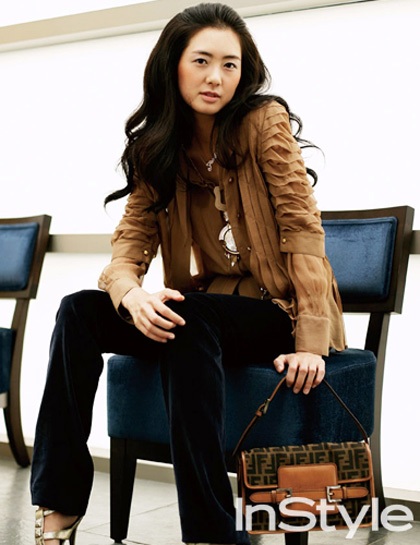 “Nữ hoàng” Lee Yo Won bị vai diễn “ám ảnh” - 9 “Nữ hoàng” Lee Yo Won bị vai diễn “ám ảnh” - 9