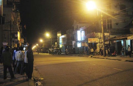 Bắt đối tượng dùng súng AK khống chế con tin sau 11 giờ nghẹt thở - 6