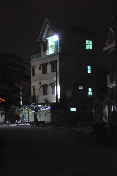 Bắt đối tượng dùng súng AK khống chế con tin sau 11 giờ nghẹt thở - 7