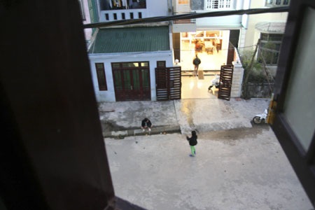 Bắt đối tượng dùng súng AK khống chế con tin sau 11 giờ nghẹt thở - 4